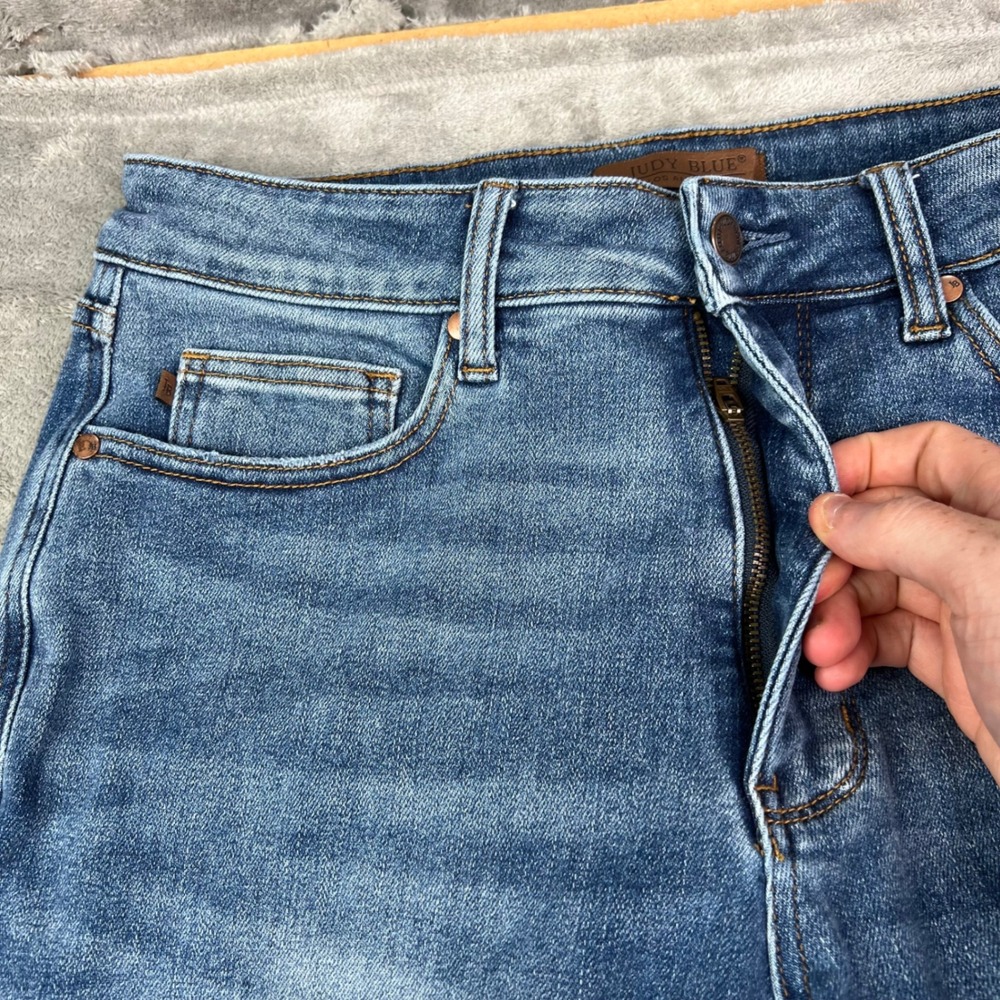 Judy Blue Flare Jeans Womens 14W Medium Wash Blue Stretch Embroidered Pockets - Picture 4 of 13